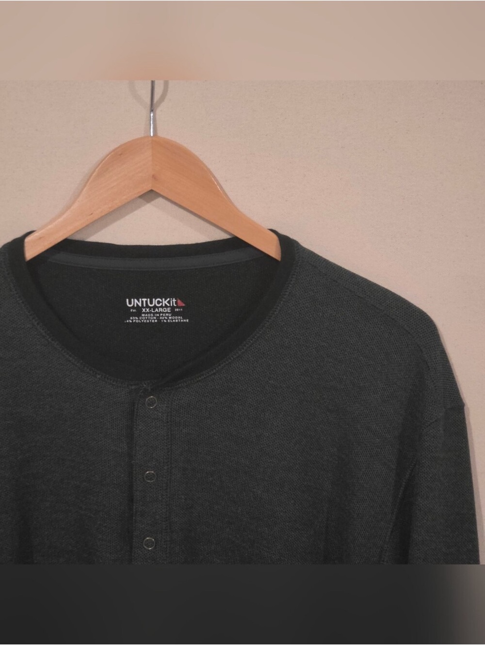 UNTUCKit Long Sleeve Henley XXL
